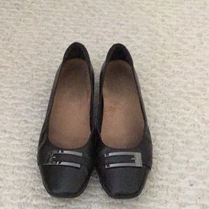 Black Flat Shoes